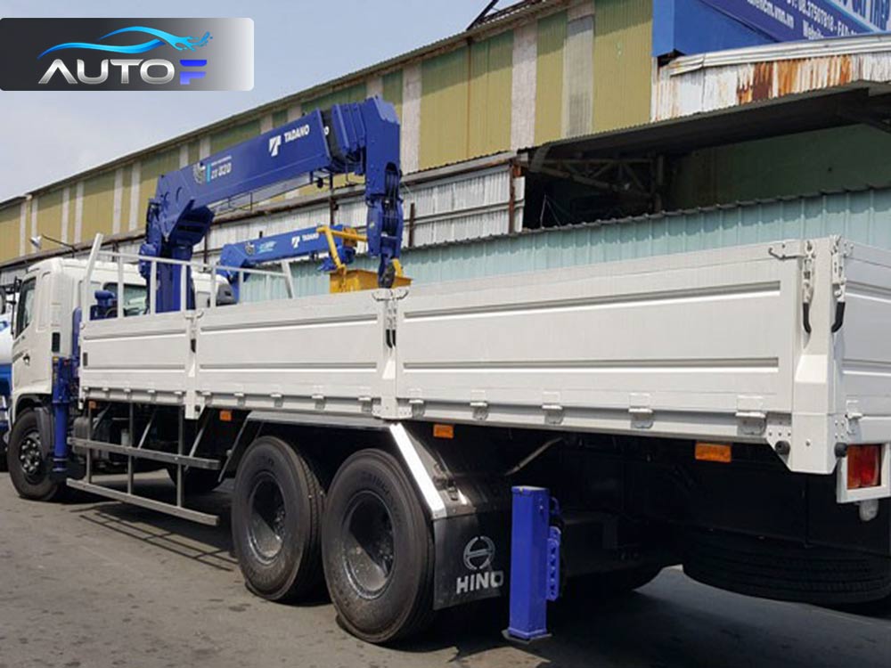 Giá xe tải gắn cẩu Hino 8 tấn mới nhất tại AutoF